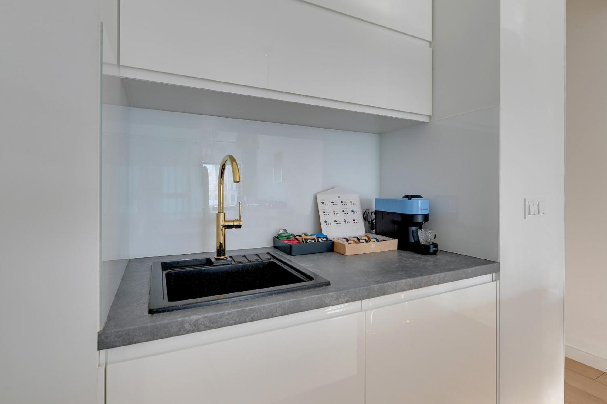 Wintera & Parking By Downtown Apartament