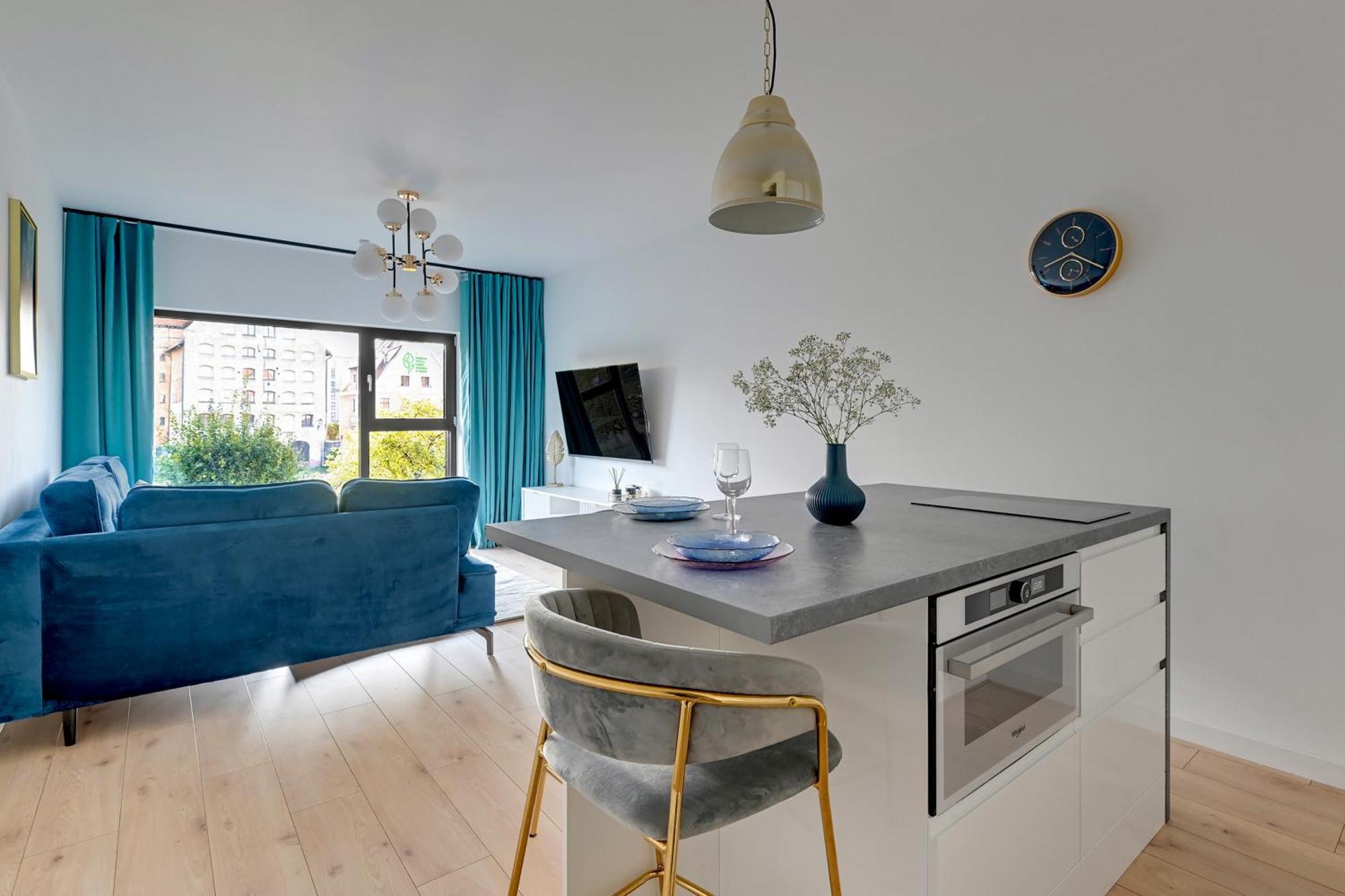Wintera & Parking By Downtown Apartament