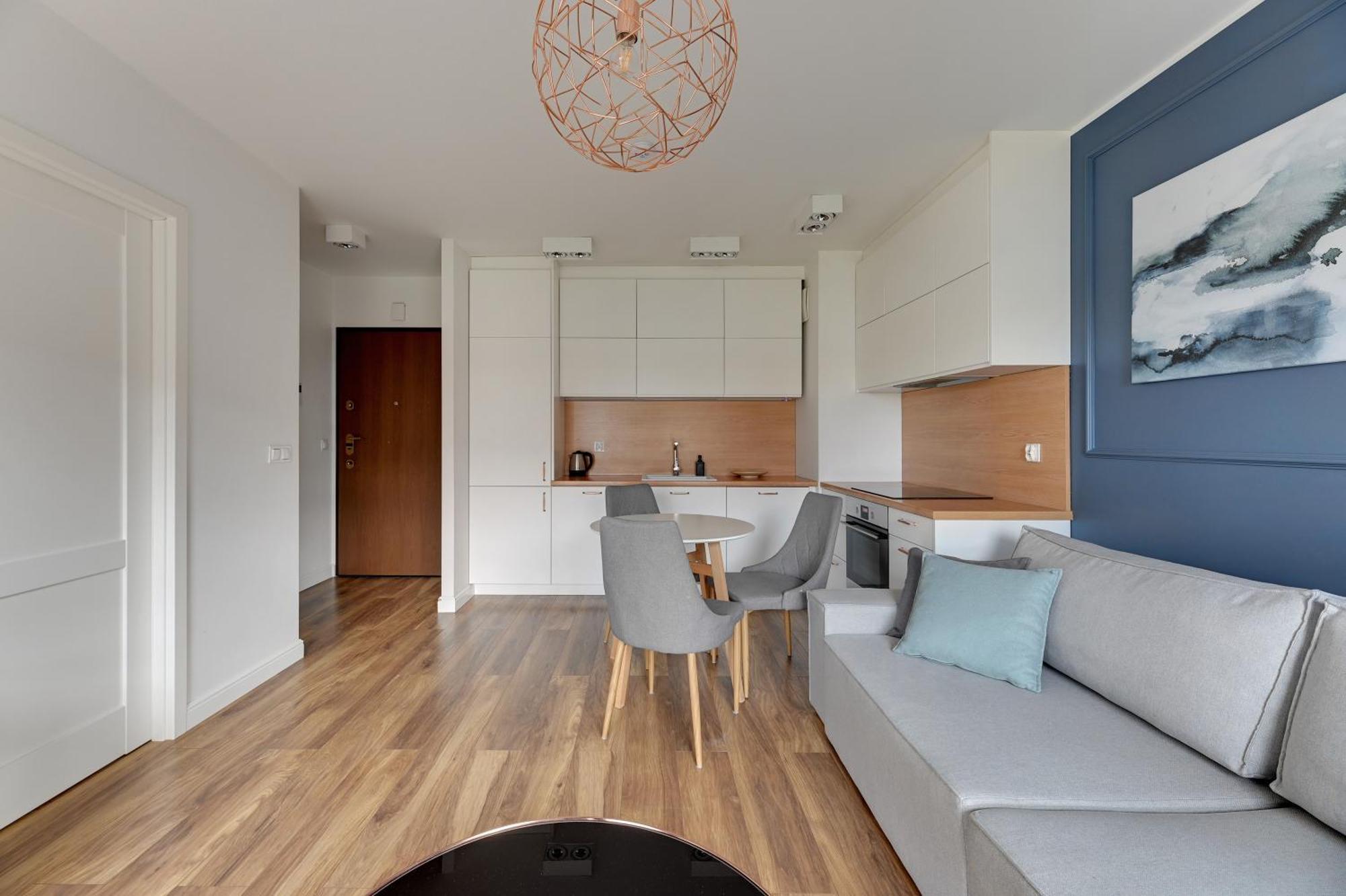 Wintera & Parking By Downtown Apartment